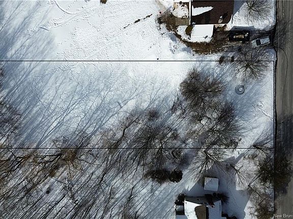 3rd image of LOT Mapleton Rd