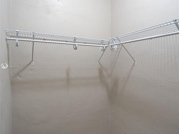 3rd image of 710 Meridian Ave APT 6
