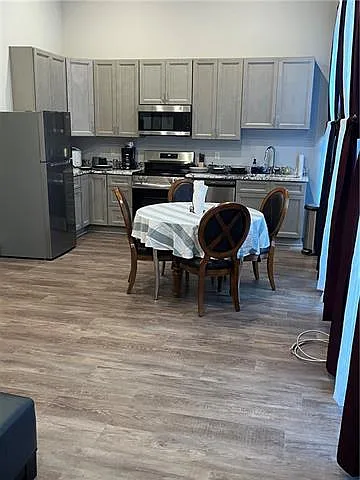 317 Chartres St #203