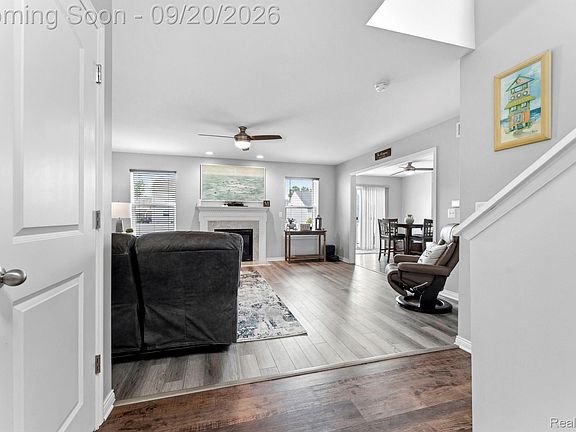 4th image of 2066 Monohan Dr