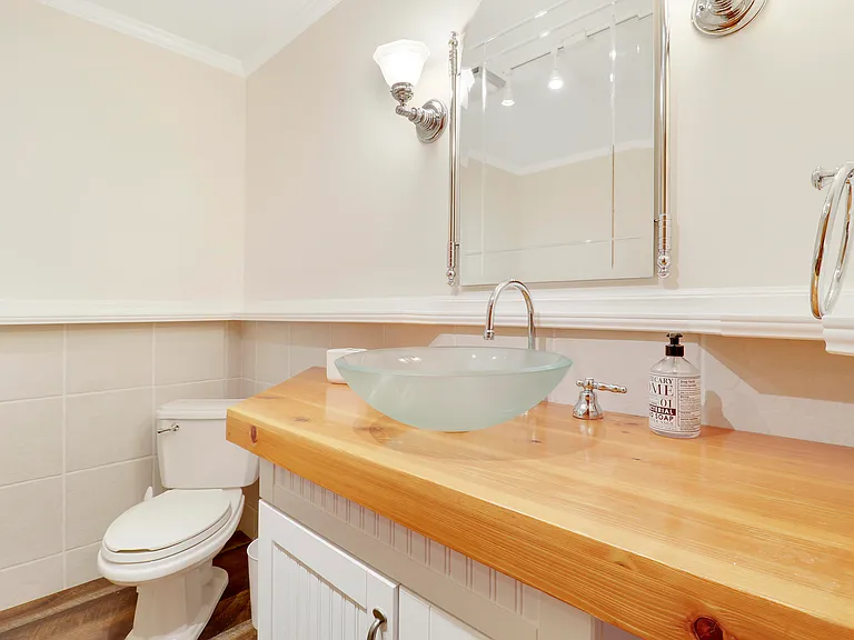 109 Seashore Dr — Photo 28