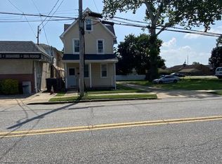 242 Wanamaker Ave, Essington, PA 19029