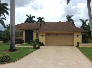 190 Brampton Ln, Naples, FL 34104