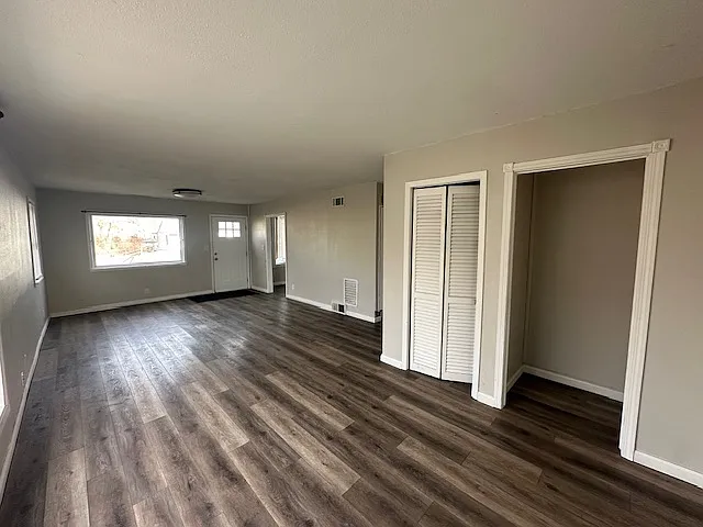 2 bed, 980 sqft, $1,360 — Photo 4