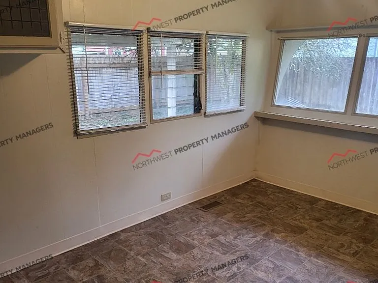 123 Wesarge Rd — Photo 7