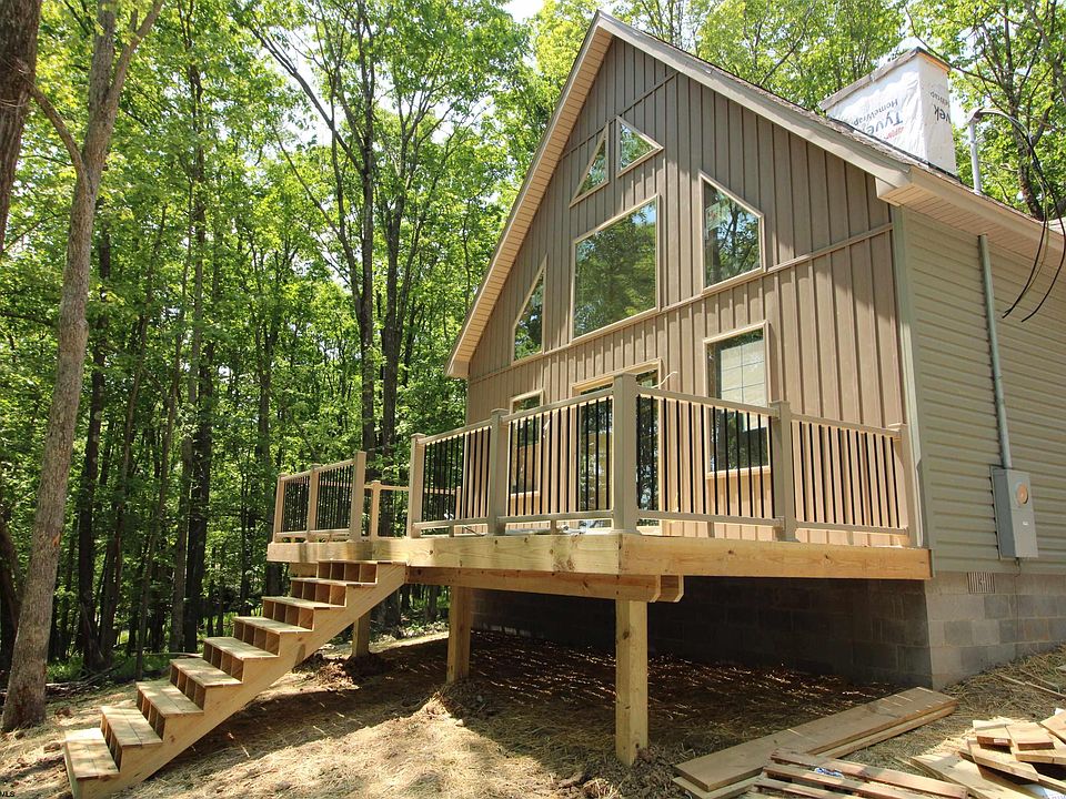 1st image of 101 Oak Dr