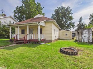 315 W Jackson St, Sigourney, IA 52591