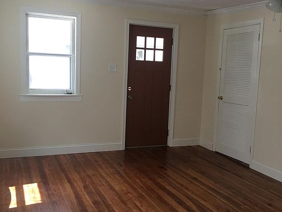638 Church Road Living Room