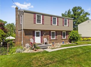 18 Seneca Dr, Greensburg, PA 15601