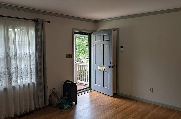 34 Carolyn Dr — Photo 2