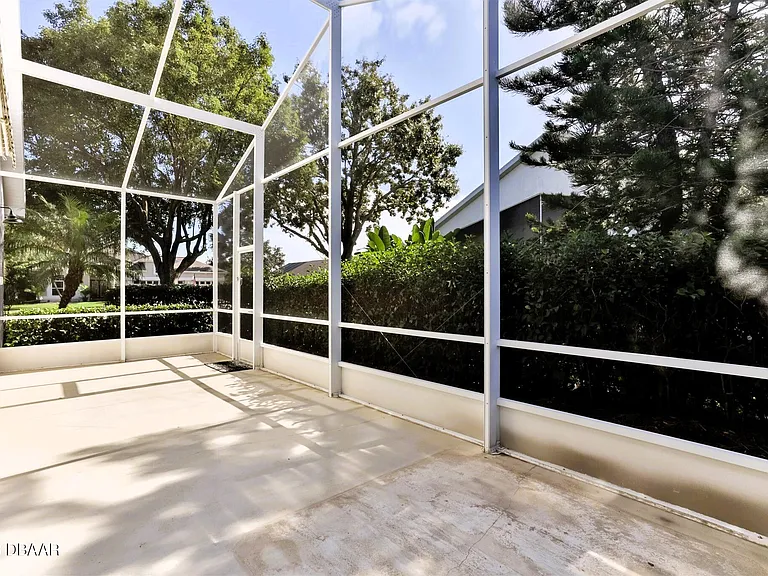 1161 Siesta Key Cir — Photo 32