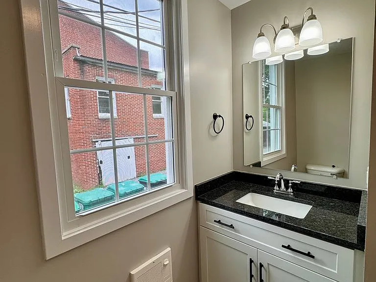 337A Maple Ln — Photo 9