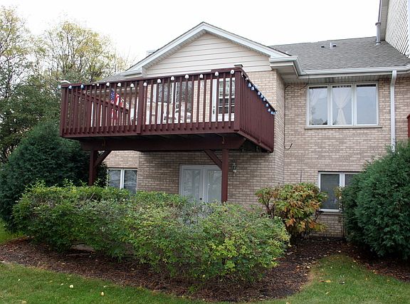 4th image of 9402 Boardwalk Ln