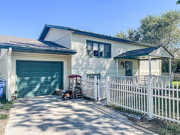 3rd image of 718 S Orleans Ave