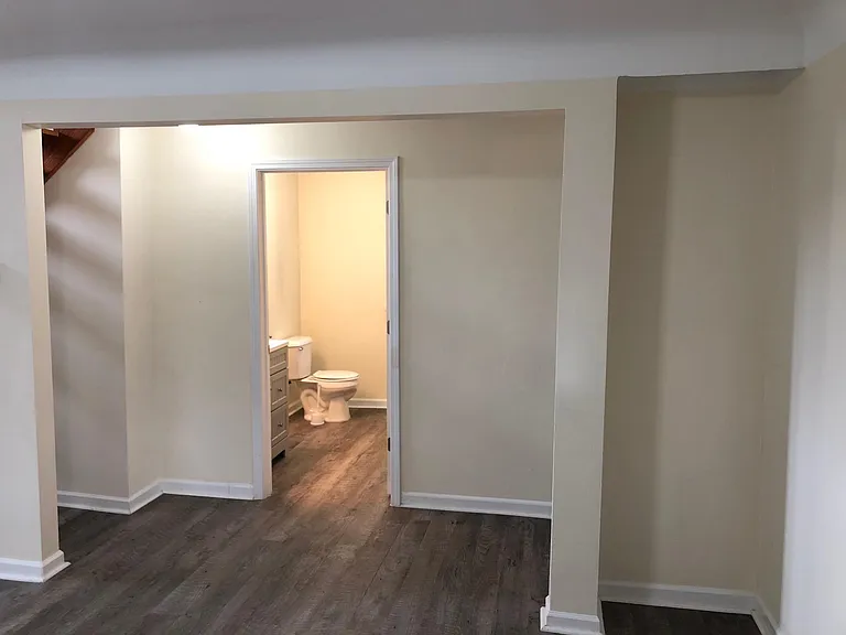 22570 Curie Ave — Photo 7