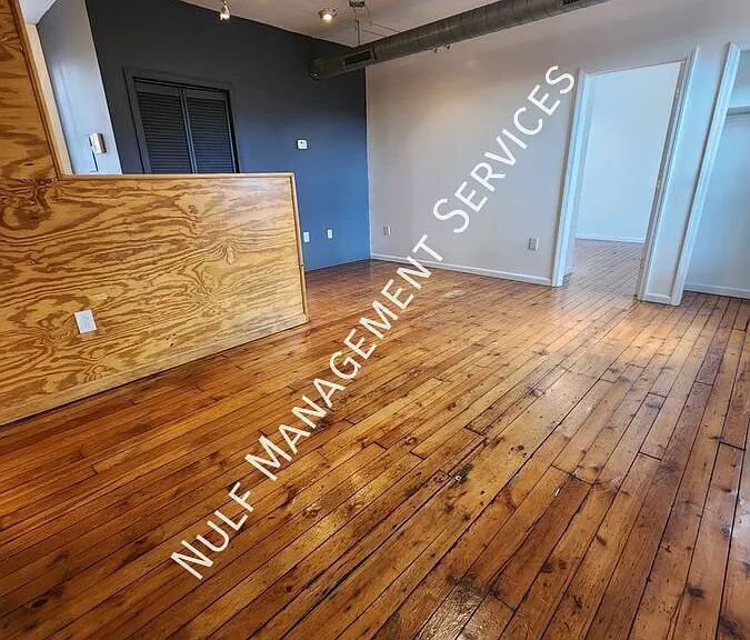 5170 Butler St #4 — Photo 3