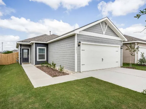 8213 White Wolf Trl, Ponder, TX 76259