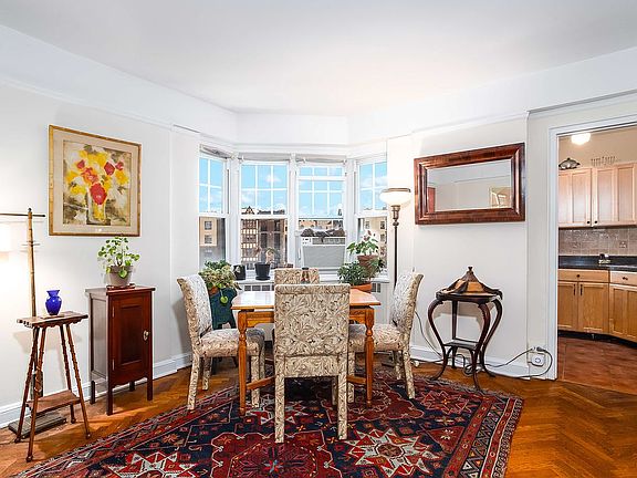 4th image of 140 Cabrini Blvd #105