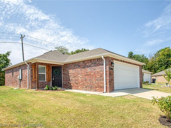 4th image of 7704 Melody Ln