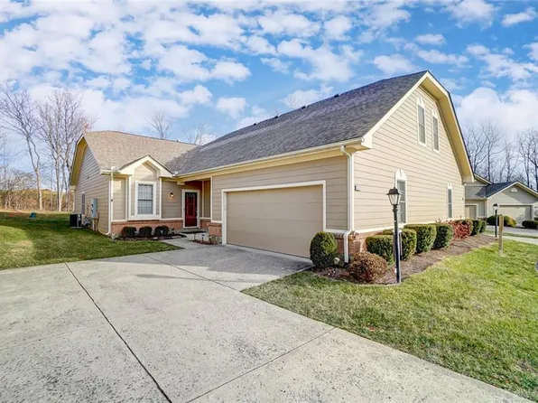 3378 Darbyshire Private Dr, Dayton, OH 45440