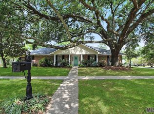 2910 Potomac Dr, Baton Rouge, LA 70808