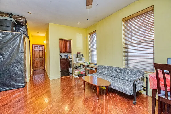 Sold by Remax Edge | media 2