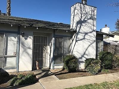2nd image of 2635 Parklane