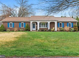 59 Longview Dr, Mechanicsburg, PA