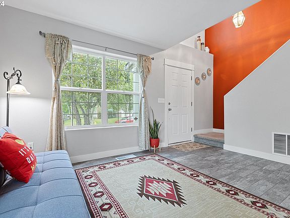 5th image of 7021 NE Willowgrove St
