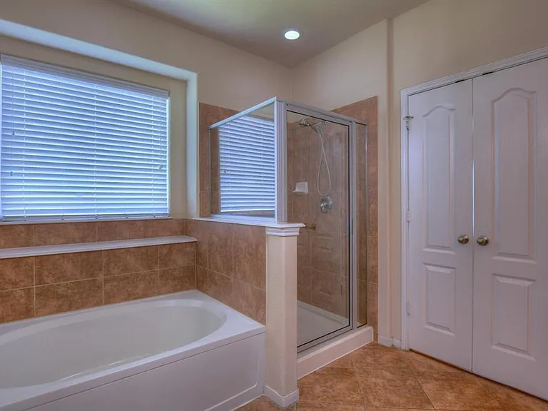 4711 Bellows View Dr — Photo 22