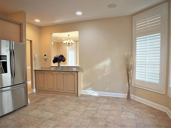 4th image of 305 Regal Blvd #111