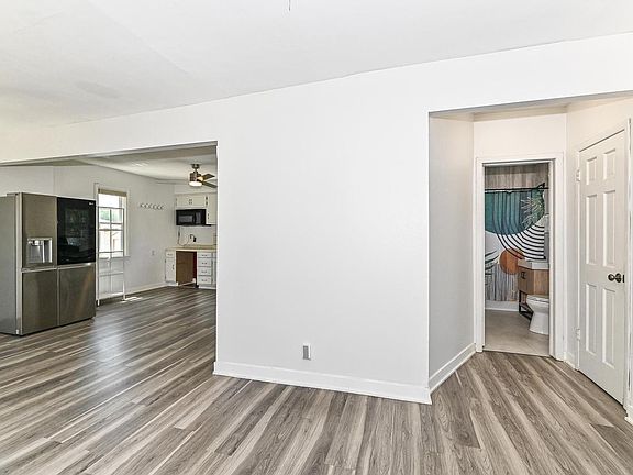 4th image of 5949 S 31st STREET