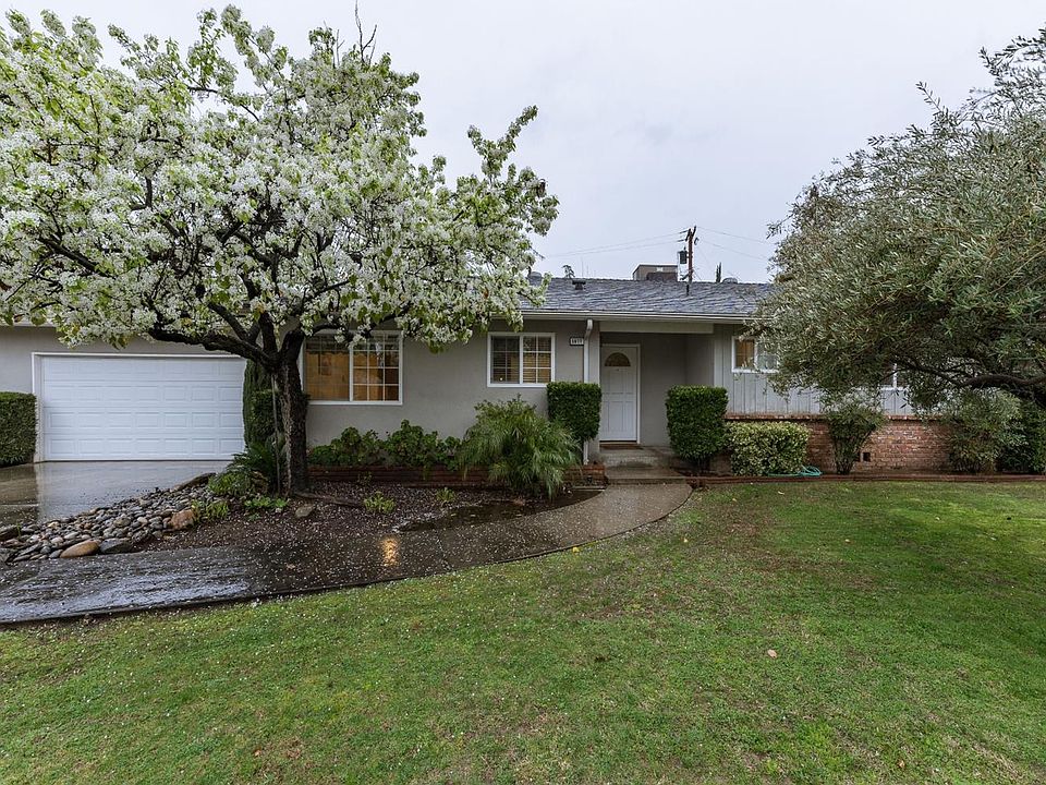 1st image of 5677 N Del Mar Ave