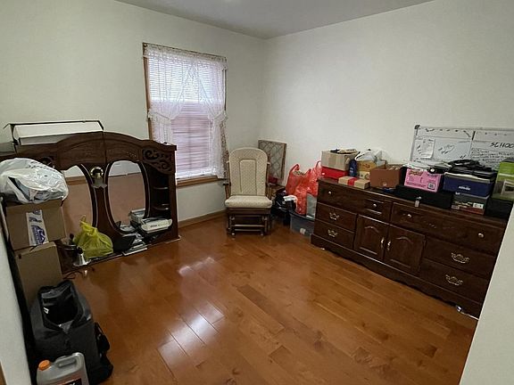 3rd image of 707 Avenue C