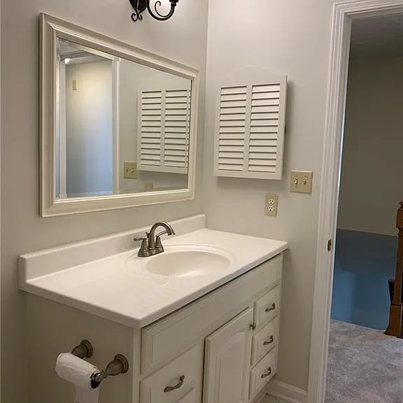 4536 Woodlawn Lake Dr — Photo 45