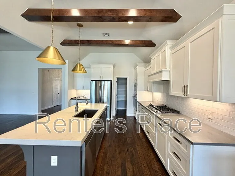 803 E Delmar Pl — Photo 10