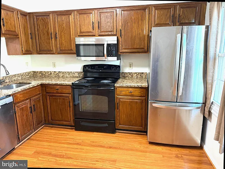 338 Nansemond St SE — Photo 4