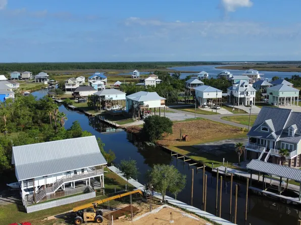 4003 Kyushu St, Bay Saint Louis, MS 39520