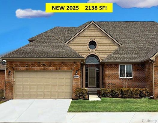 33802 Au Sable Dr, Chesterfield, MI 48047