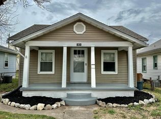 830 Condit St, Wood River, IL 62095