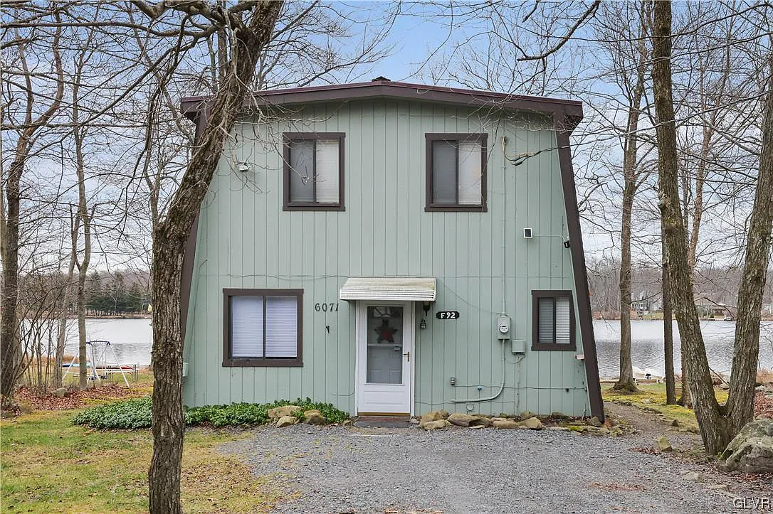 6071 Boardwalk Dr photo 1