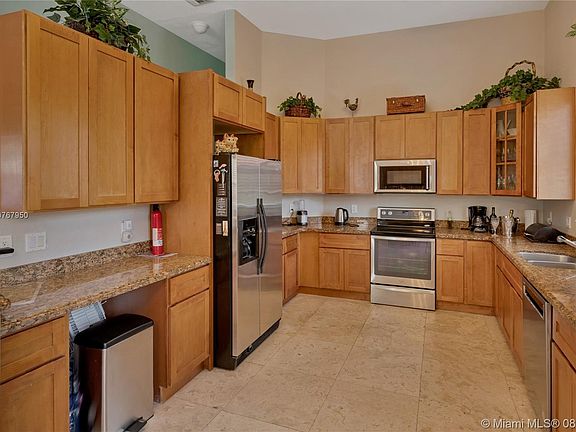 4th image of 3275 Percival Ave #1