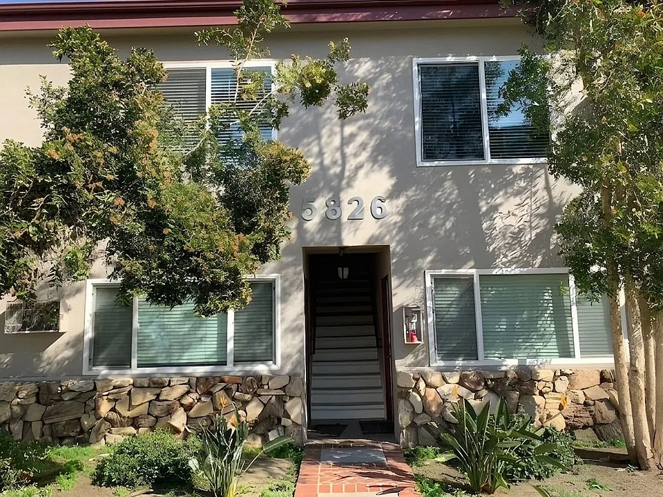 5826 Tujunga Ave #110