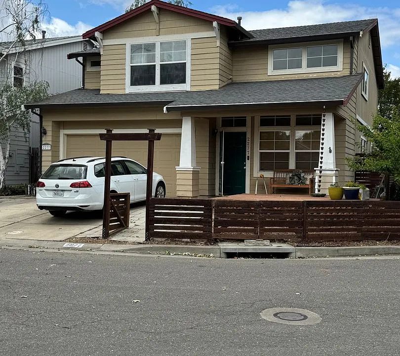 2277 Halsey Cir