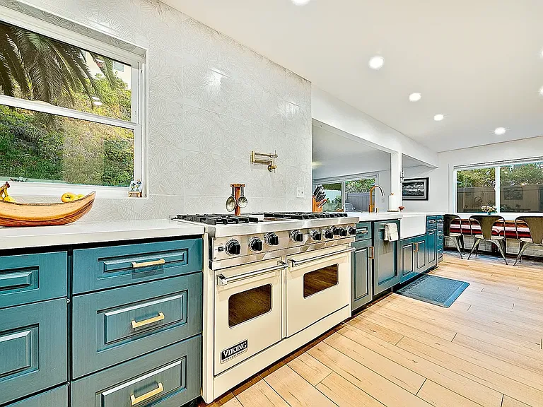 1885 Pariva Dr — Photo 10