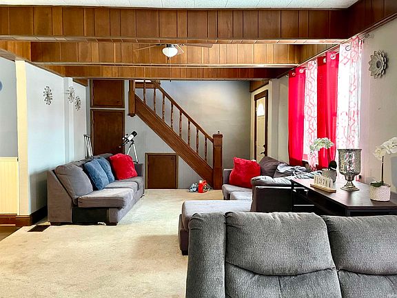 3rd image of 255 W Main St