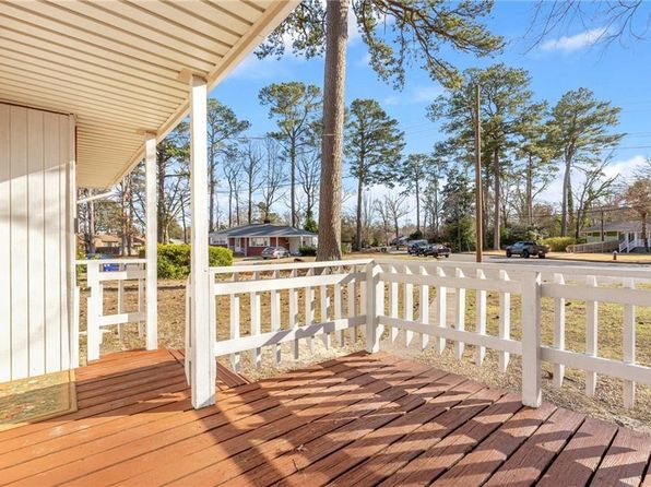 58 Tucker Ln, Newport News, VA 23606