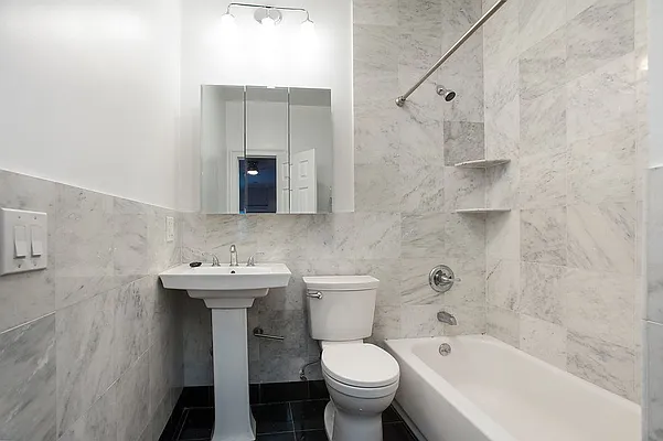 Rented by OGI Management | media 23