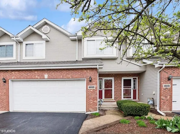 16029 Golfview Dr, Lockport, IL 60441