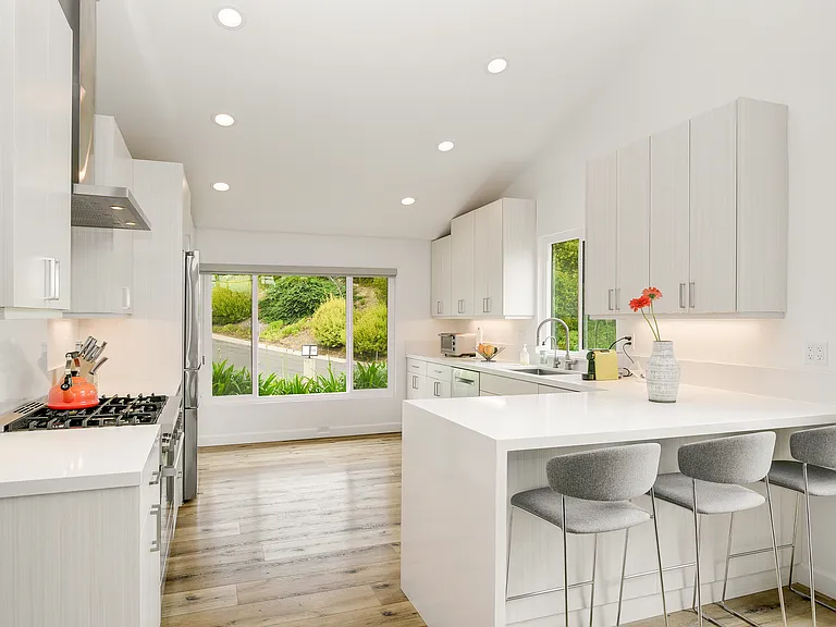 5555 Caminito Marrisa — Photo 2